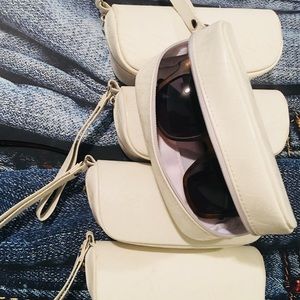 Set of 5 sunglass cases